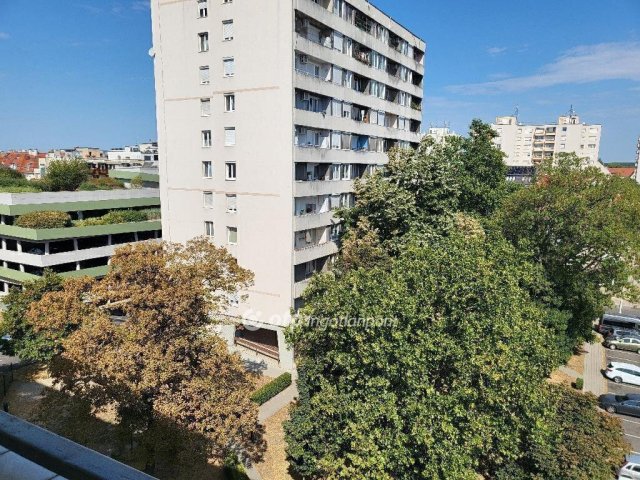 Eladó téglalakás, Győrött 44.5 M Ft, 2+1 szobás