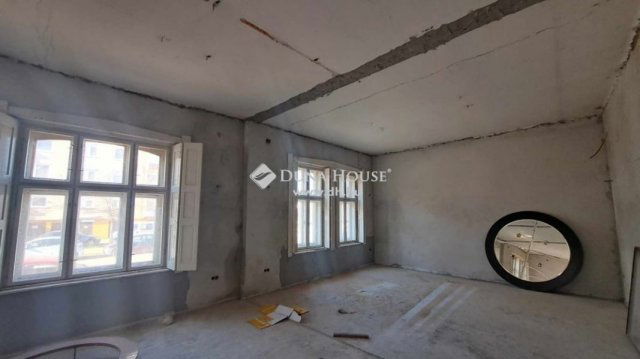 Eladó családi ház, Hódmezővásárhelyen 119 M Ft, 2 szobás