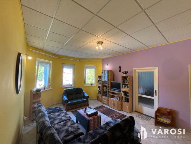 Eladó családi ház, Mikepércsen 79.9 M Ft, 4 szobás