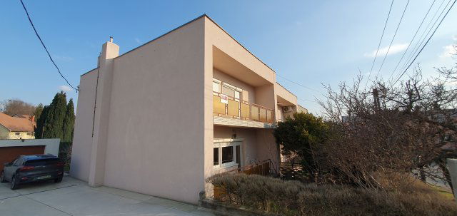 Eladó téglalakás, Ajkán 54.9 M Ft, 4+1 szobás