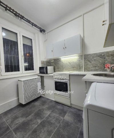 Eladó téglalakás, Budapesten, X. kerületben 37.7 M Ft, 1 szobás