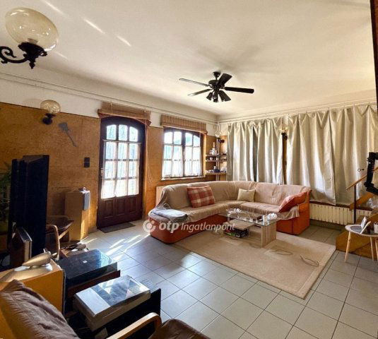 Eladó családi ház, Farmoson 89 M Ft, 5+2 szobás