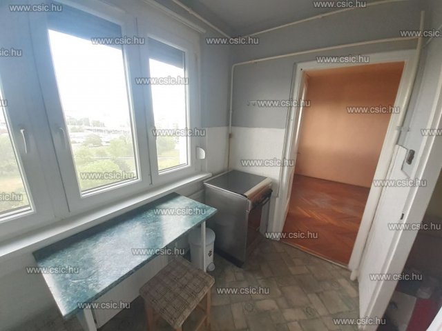 Eladó téglalakás, Budapesten, III. kerületben 83.9 M Ft