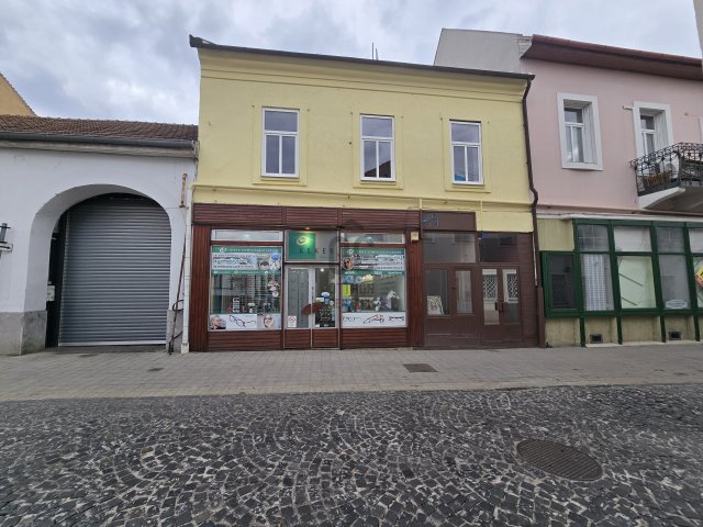 Eladó üzlethelyiség, Gyöngyösön 79 M Ft / költözzbe.hu