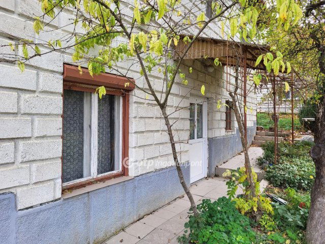 Eladó családi ház, Tabon 46.8 M Ft, 4 szobás