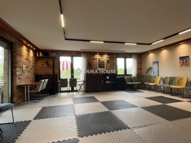 Eladó téglalakás, Budapesten, XIV. kerületben 480 M Ft, 7 szobás