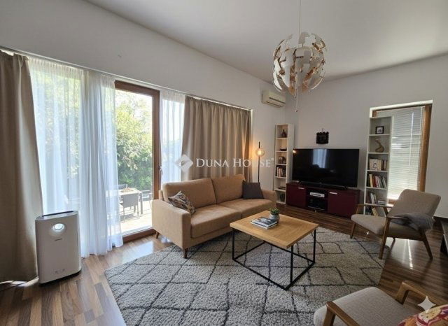 Eladó családi ház, Diósdon 179.9 M Ft, 3+2 szobás