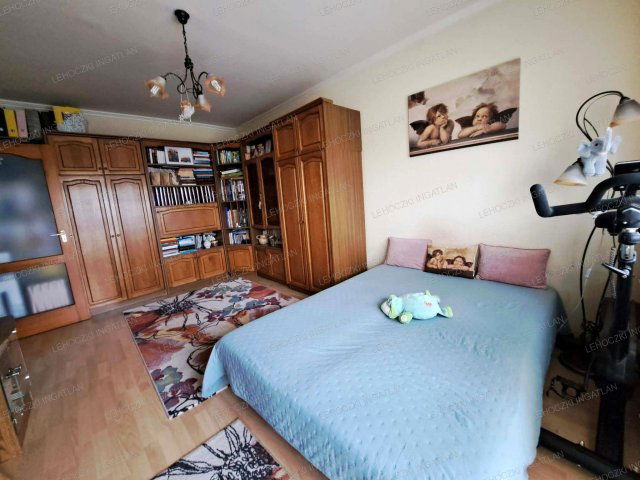 Eladó panellakás, Nyíregyházán 33.9 M Ft, 1 szobás