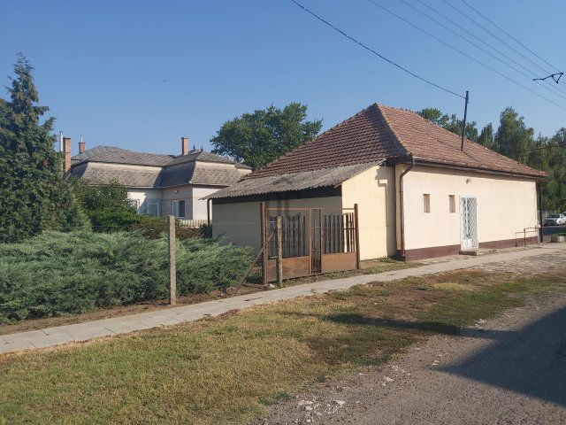 Eladó üzlethelyiség, Boldogon 23.5 M Ft / költözzbe.hu