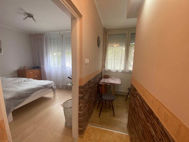 Eladó panellakás, Nagykanizsán 31.99 M Ft, 2 szobás