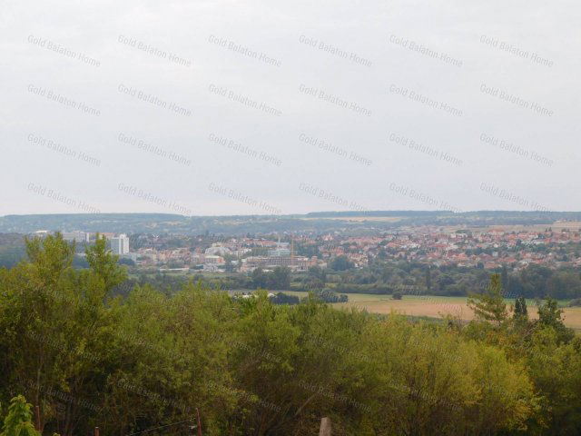 Eladó családi ház, Cserszegtomajon 298.851 M Ft, 10+4 szobás