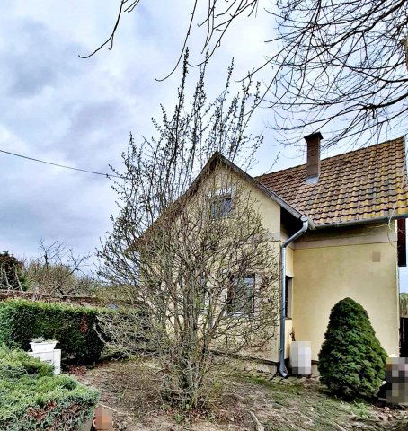 Eladó családi ház, Kaposújlakon 49.9 M Ft, 2+3 szobás