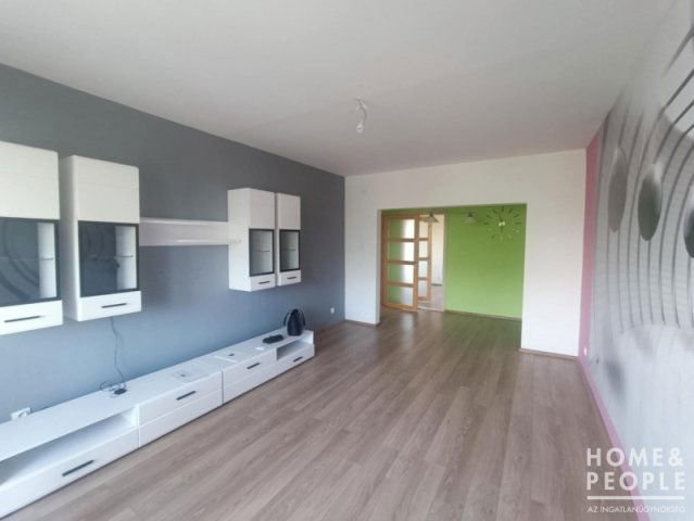 Kiadó téglalakás, albérlet, Szegeden 160 E Ft / hó, 2 szobás