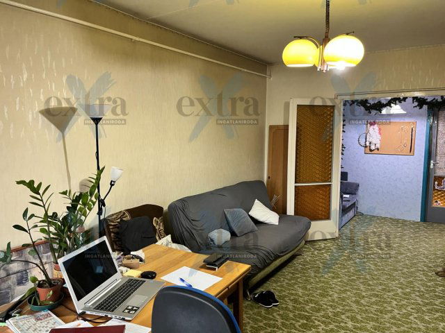 Eladó panellakás, Szegeden 48 M Ft, 3 szobás