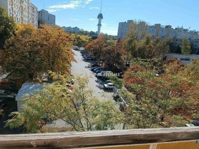 Eladó panellakás, Szegeden 43.89 M Ft, 2 szobás