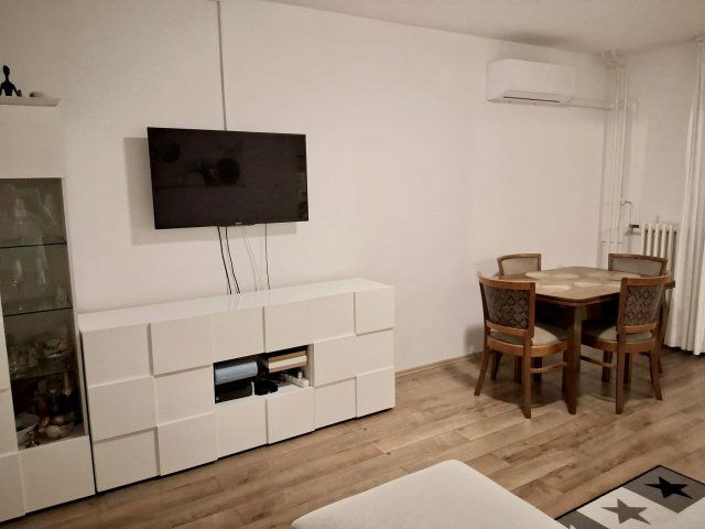 Eladó panellakás, Székesfehérvárott, Kodolányi János utcában