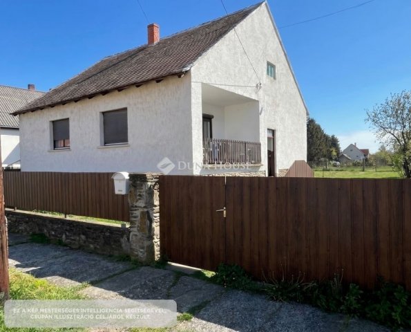 Eladó családi ház, Rábapatyon 46 M Ft, 3 szobás