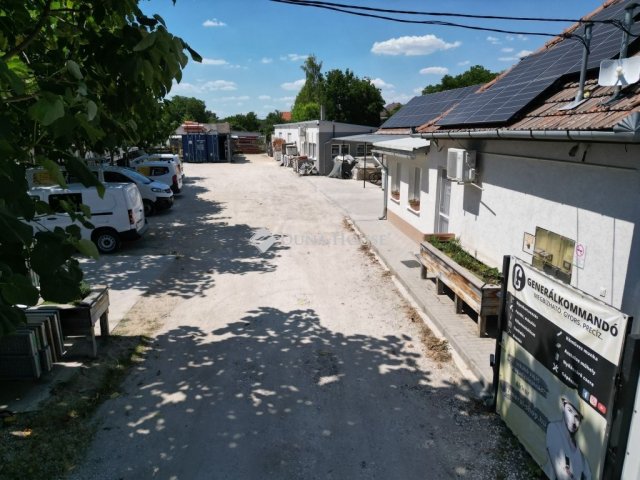 Eladó ipari ingatlan, Tápiószentmártonon 97.9 M Ft