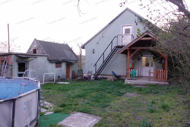 Eladó családi ház, Veszprémben 67.9 M Ft, 3+1 szobás