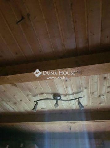 Eladó családi ház, Szentmártonkátán 18.9 M Ft, 2 szobás