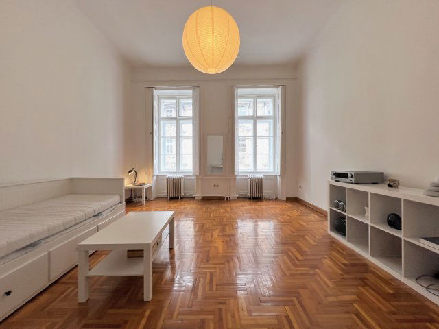Kiadó téglalakás, albérlet, Budapesten, V. kerületben, 1 szobás