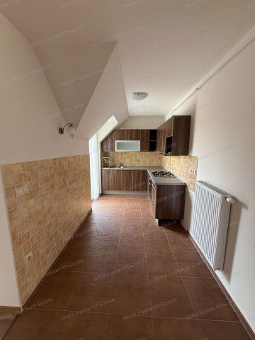 Eladó téglalakás, Szolnokon 66 M Ft, 3 szobás