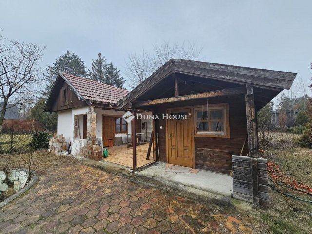 Eladó nyaraló, Szigetmonostorban 27.5 M Ft, 1 szobás