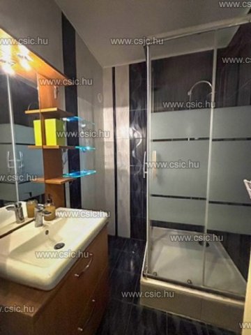 Eladó téglalakás, Budapesten, III. kerületben 89.9 M Ft