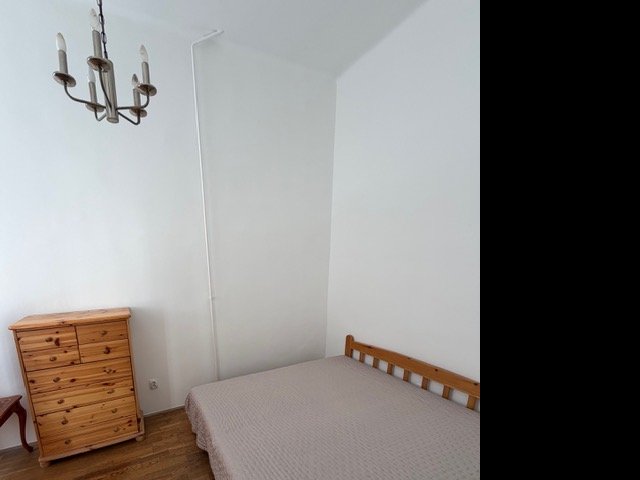 Eladó téglalakás, Budapesten, III. kerületben, Lajos utcában