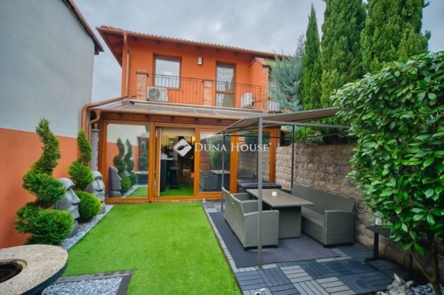 Eladó ikerház, Budapesten, XX. kerületben 124.9 M Ft, 5 szobás