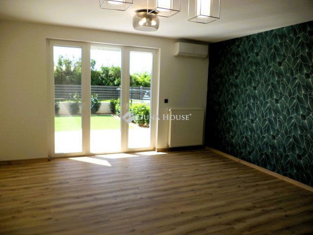 Kiadó téglalakás, albérlet, Gárdonyban 260 E Ft / hó, 3 szobás