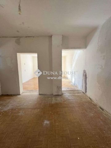 Eladó családi ház, Gödöllőn 49.9 M Ft, 3 szobás