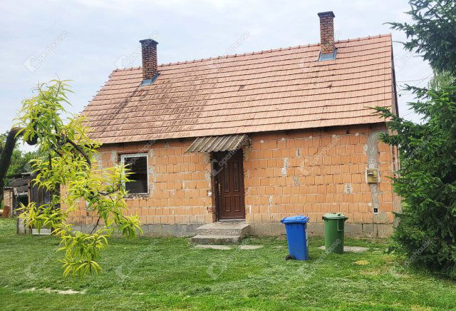 Eladó családi ház, Nagyberkin 11 M Ft, 2 szobás