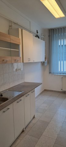 Kiadó iroda, Budapesten, IV. kerületben 360 E Ft / hó