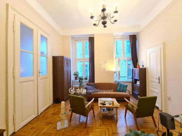 Eladó téglalakás, Budapesten, V. kerületben 82.9 M Ft