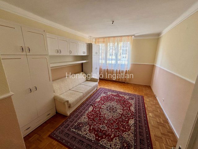 Eladó panellakás, Nyíregyházán 62 M Ft, 3 szobás