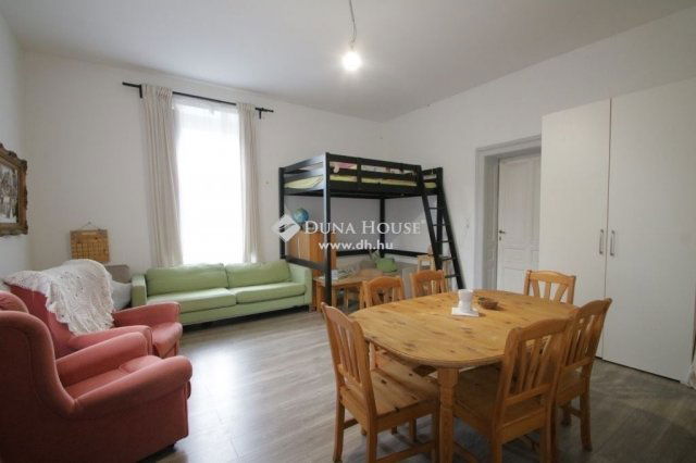 Eladó téglalakás, Szombathelyen 44.9 M Ft, 3 szobás