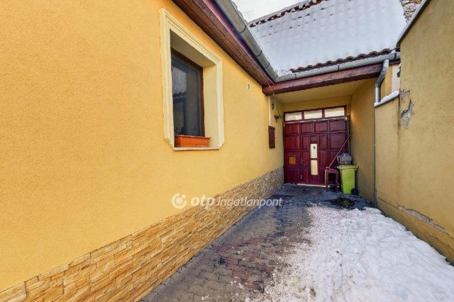 Eladó családi ház, Egerben 89.9 M Ft, 3+1 szobás