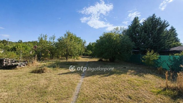 Eladó telek, Dunaújvárosban 7.5 M Ft / költözzbe.hu