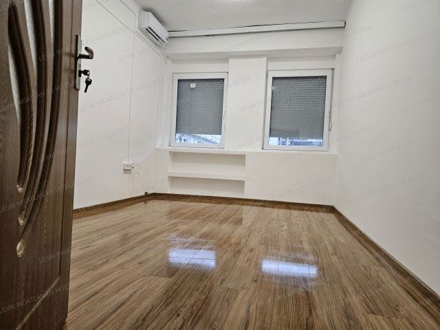 Kiadó üzlethelyiség, Szarvason 62 E Ft / hó
