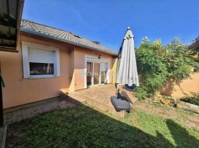 Eladó téglalakás, Gödön 86.5 M Ft, 3 szobás