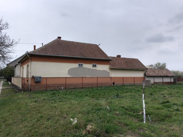 Eladó családi ház, Zagyvarékason 17 M Ft, 2 szobás