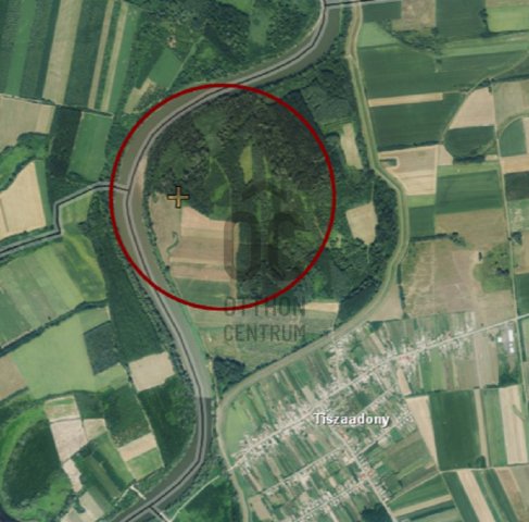 Eladó mezogazdasagi ingatlan, Tiszaadonyon 2.1 M Ft