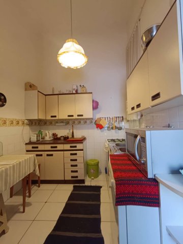 Eladó téglalakás, Pécsett 59.9 M Ft, 3+1 szobás