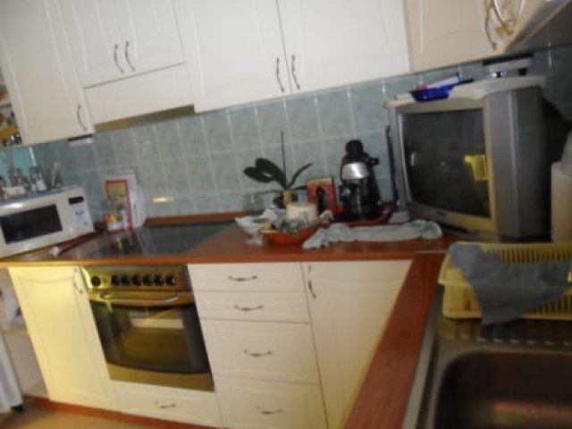 Kiadó panellakás, albérlet, Pécsett 80 E Ft / hó, 1 szobás
