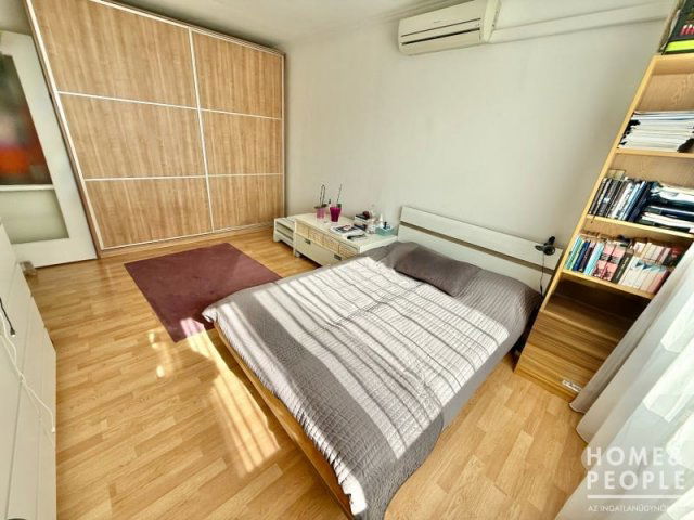 Eladó téglalakás, Szegeden 41.9 M Ft, 1 szobás