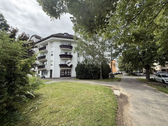 Eladó téglalakás, Szombathelyen 62.9 M Ft, 4 szobás