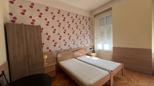 Kiadó téglalakás, albérlet, VII. kerületben, Thököly úton