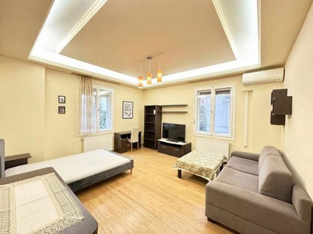 Kiadó téglalakás, albérlet, V. kerületben, Balaton utcában