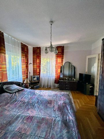 Eladó családi ház, Budapesten, II. kerületben 169.9 M Ft